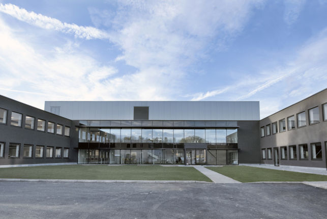 HMY Agemetal huurt kantoren in het GG126 bedrijvencentrum in Huizingen