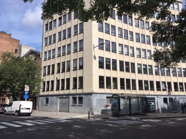 Lextentia achete des bureaux au Place Plasky à Bruxelles