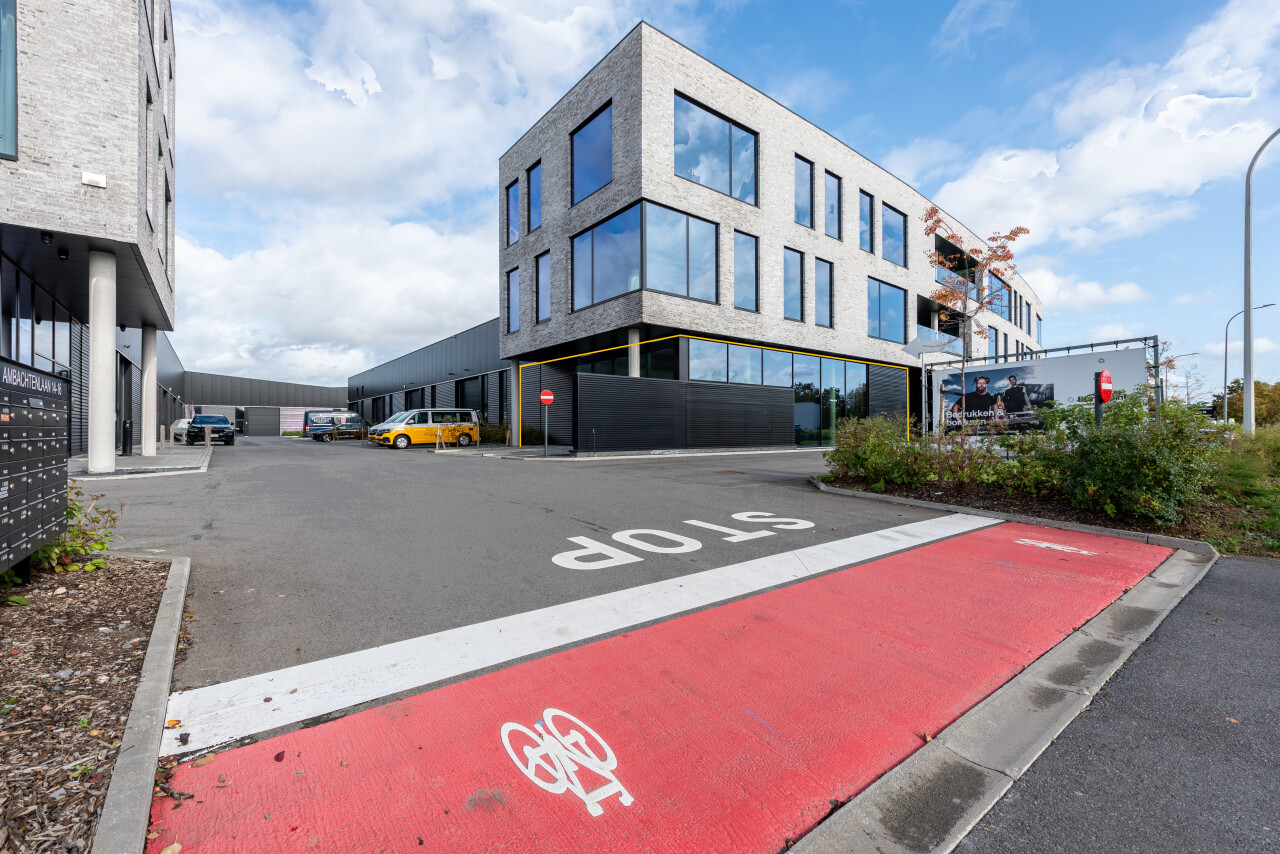 Alec Sports has leased a small warehouse unit in the Haasrode business park