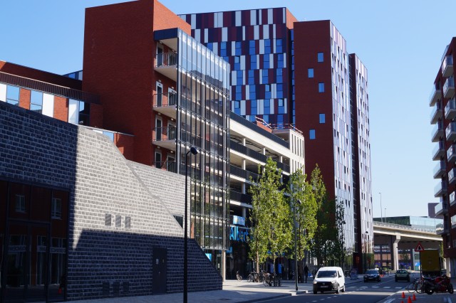How do you calculate the value of a real estate holding company?