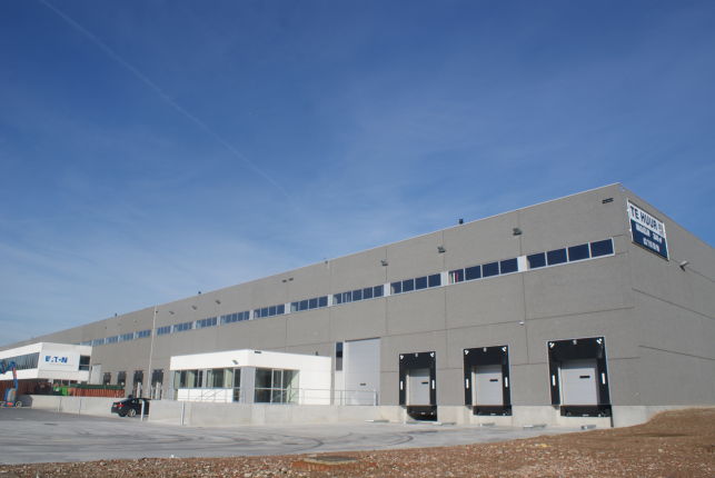 Distribution center to rent E17 Antwerp - Ghent