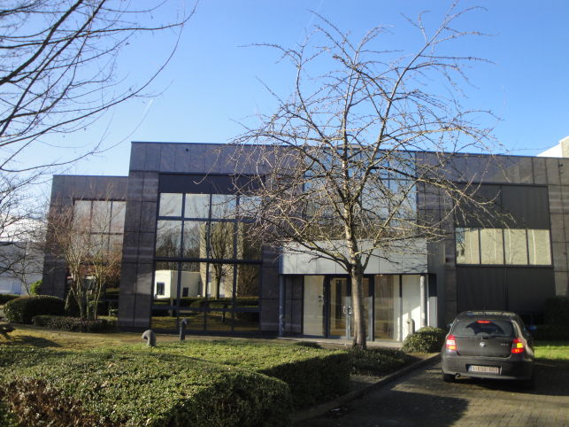 Brussels airport: office building for sale | Lozenberg