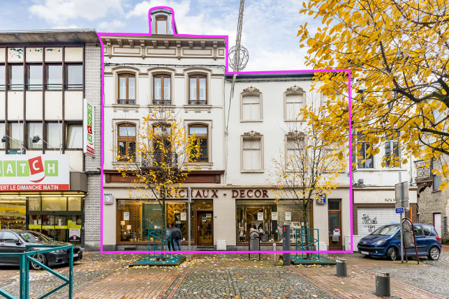 Retail outlet for sale in Châtelet near Brussel-south