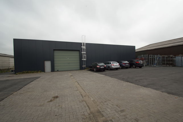 Warehouse to let in Nazareth near Ghent
