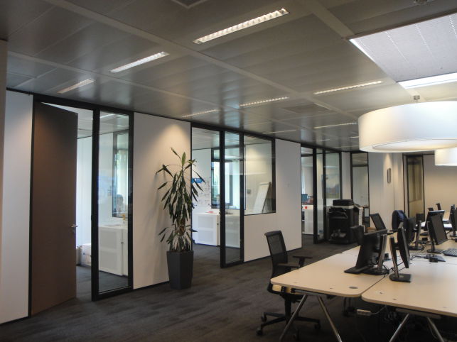 Offices with showroom to let near Brussels airport