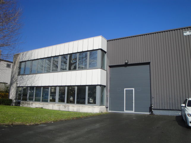 Warehouse & offices to let in Zaventem - Nossegem