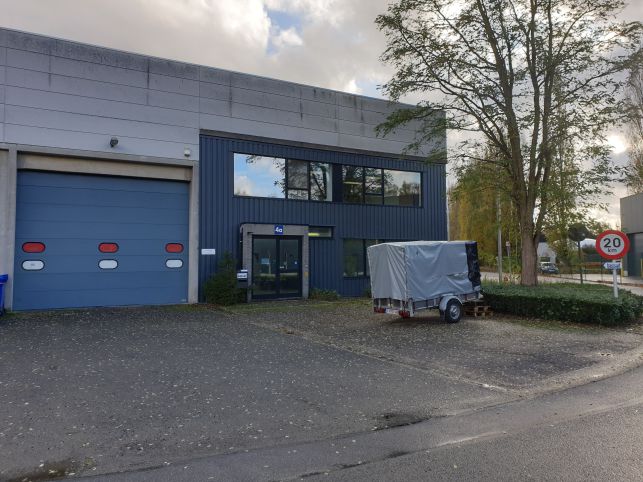 Warehouse & offices to rent - E19 Kontich Antwerp