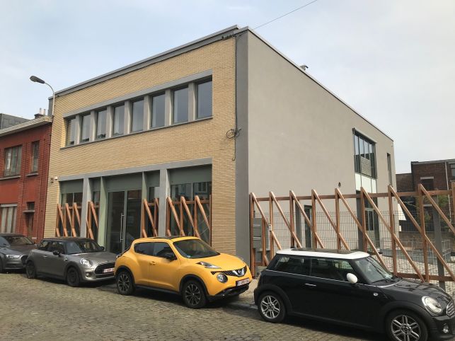 Office & polyvalent space to let in Liège