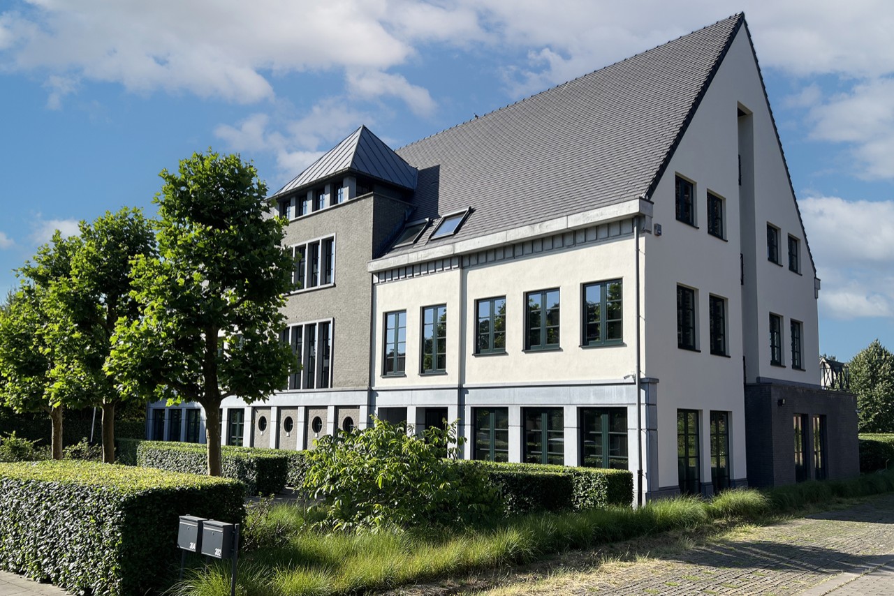 Kantoor met polyvalente ruimte te huur in Leuven