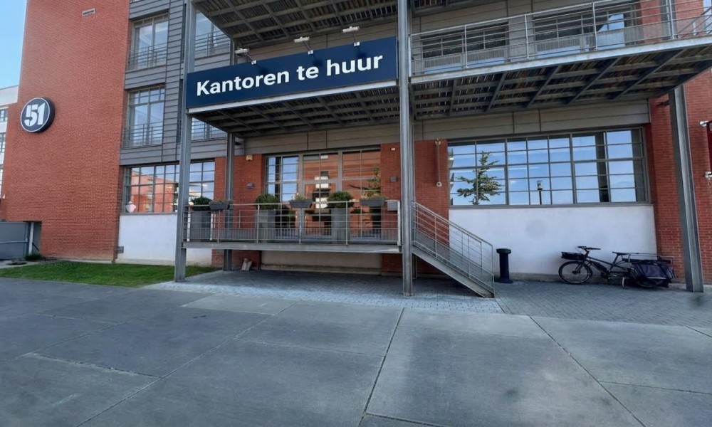 Kantoren te huur naast station van Herent