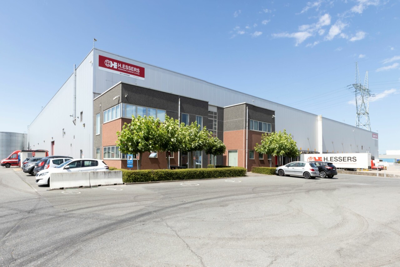 Logistics warehouse to let near Brussels